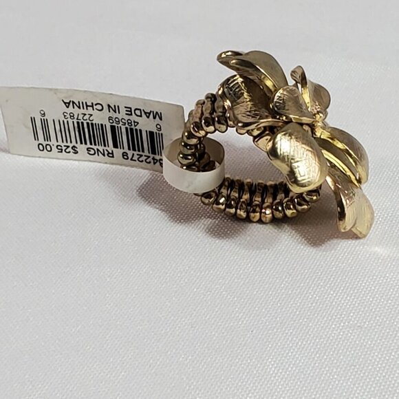Gold Flower Adjustable Stretch Ring For Women NWT - Picture 8 of 10